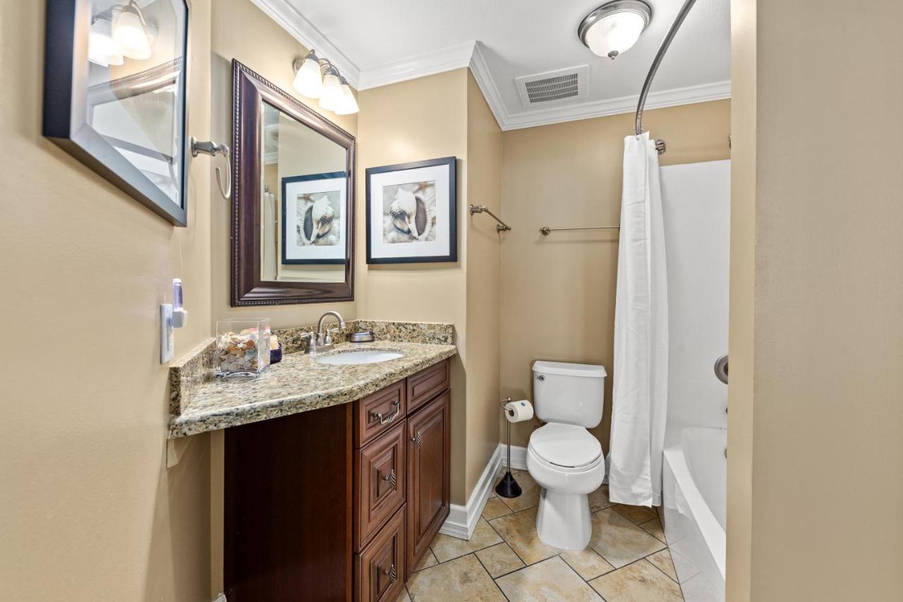 Gulf Front Master Bedroom! 2 Pools & Hot Tubs! Sleeps 8! Panama City Beach Dış mekan fotoğraf