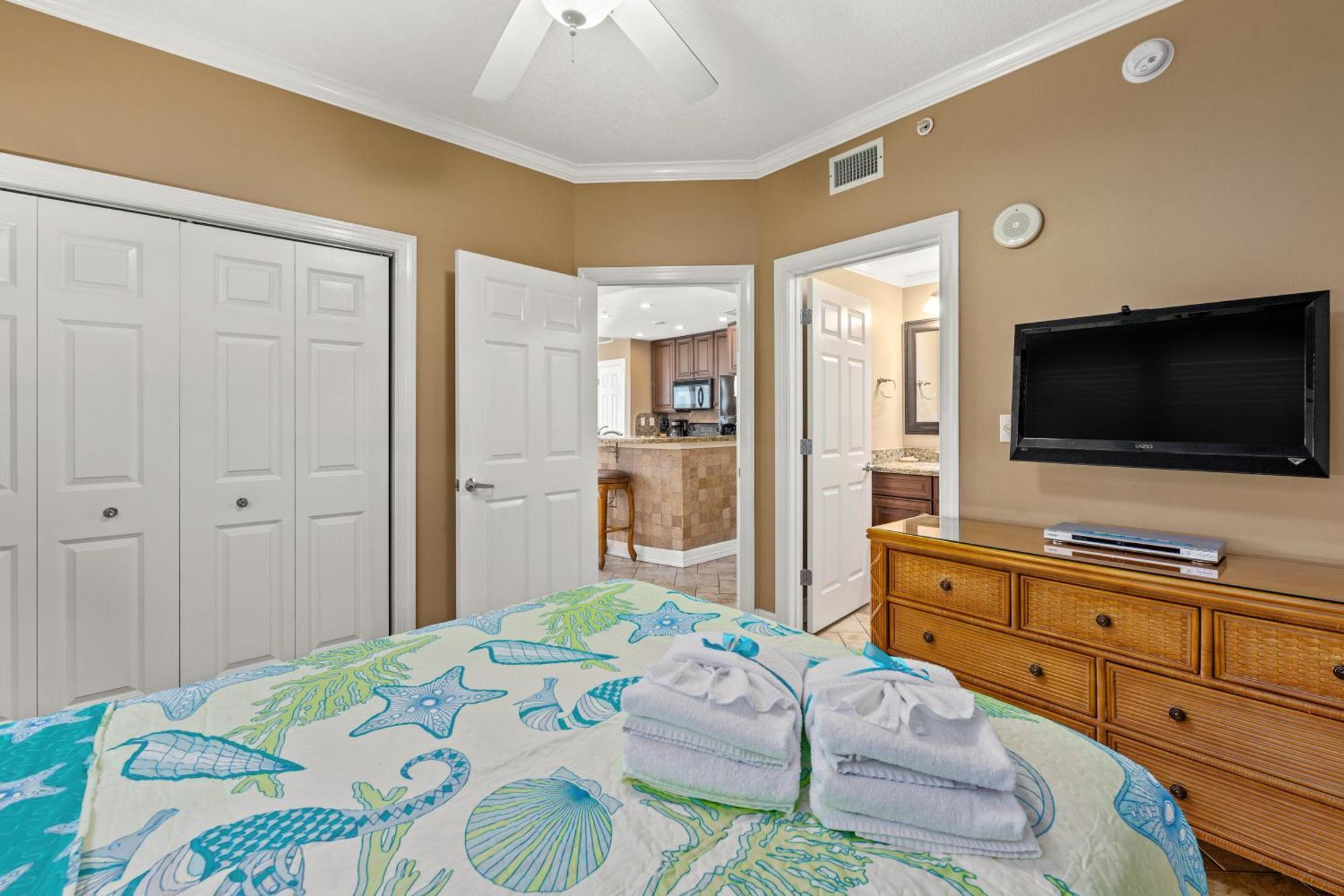 Gulf Front Master Bedroom! 2 Pools & Hot Tubs! Sleeps 8! Panama City Beach Dış mekan fotoğraf