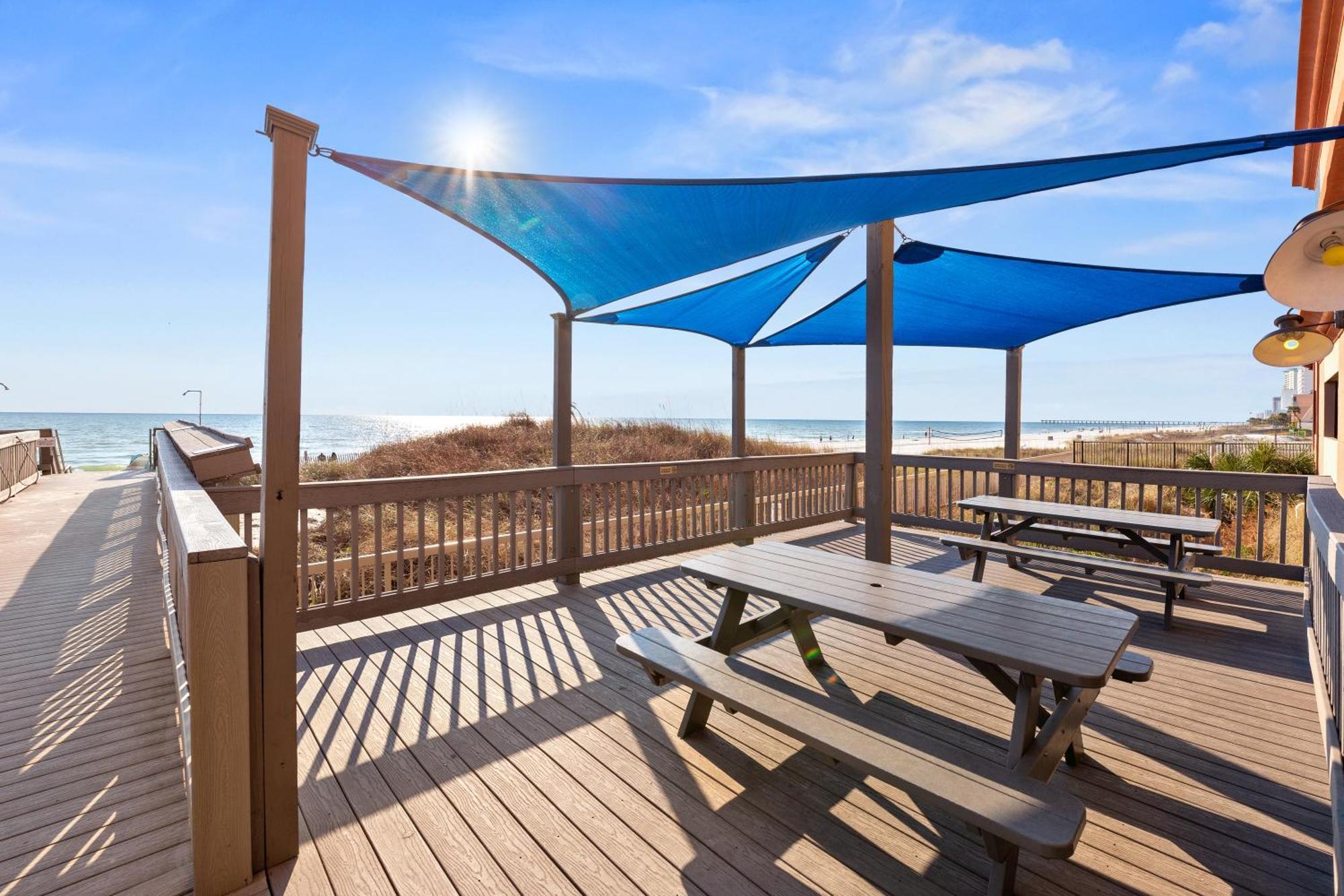 Gulf Front Master Bedroom! 2 Pools & Hot Tubs! Sleeps 8! Panama City Beach Dış mekan fotoğraf