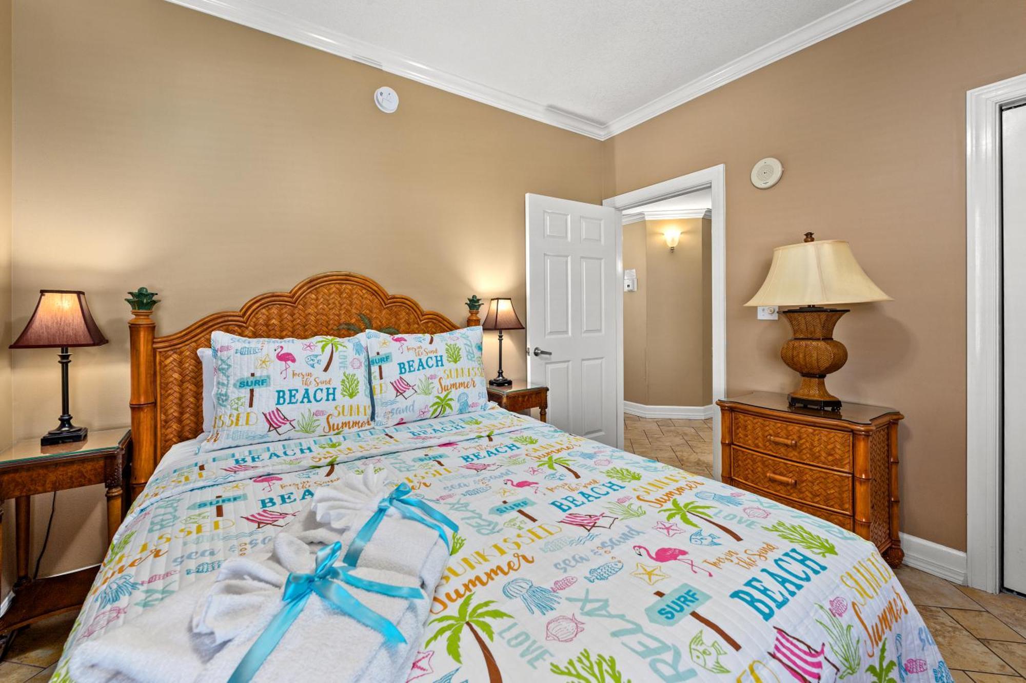 Gulf Front Master Bedroom! 2 Pools & Hot Tubs! Sleeps 8! Panama City Beach Dış mekan fotoğraf